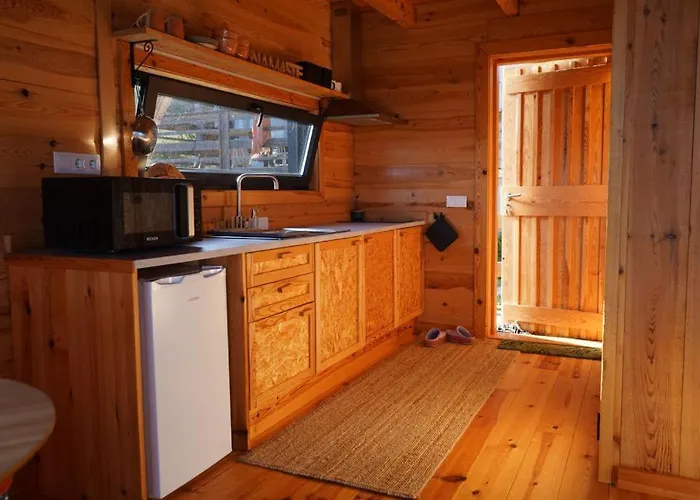 Chalet Blue - De Madeira