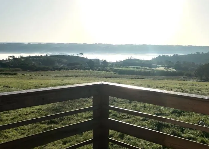 Chalet Blue - De Madeira *